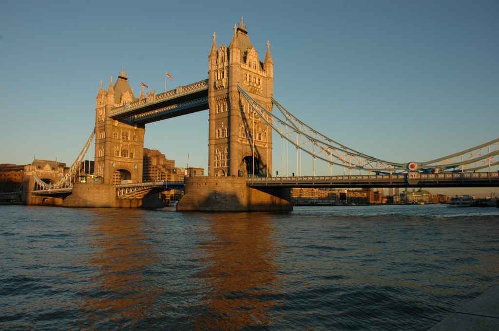 tower bridge london